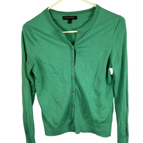 Banana Republic Sweaters - Banana Republic Kelly Green Lightweight 100% Wool Cardigan Sweater Size S